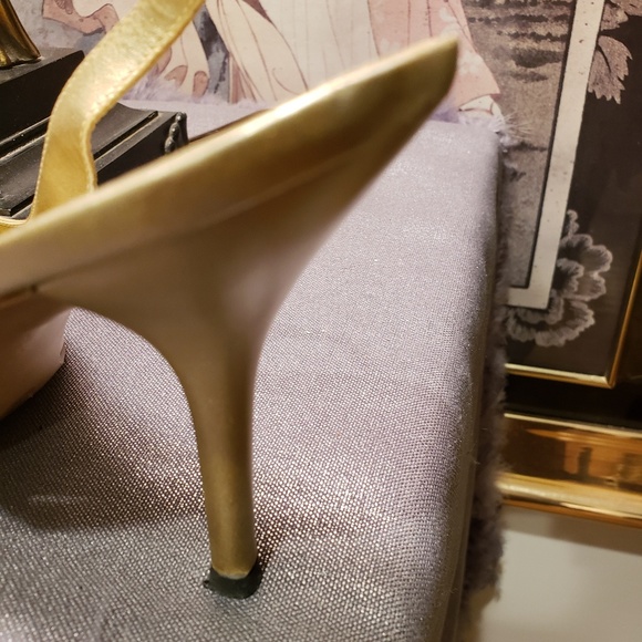 Gold Sling pumps - Picture 4 of 5
